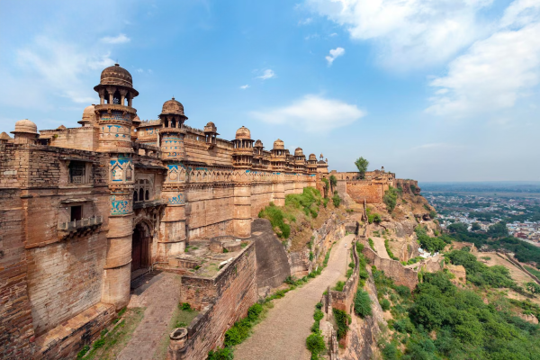 gwalior-fort-city-gwalior-madhya-pradesh-india_729113-1425